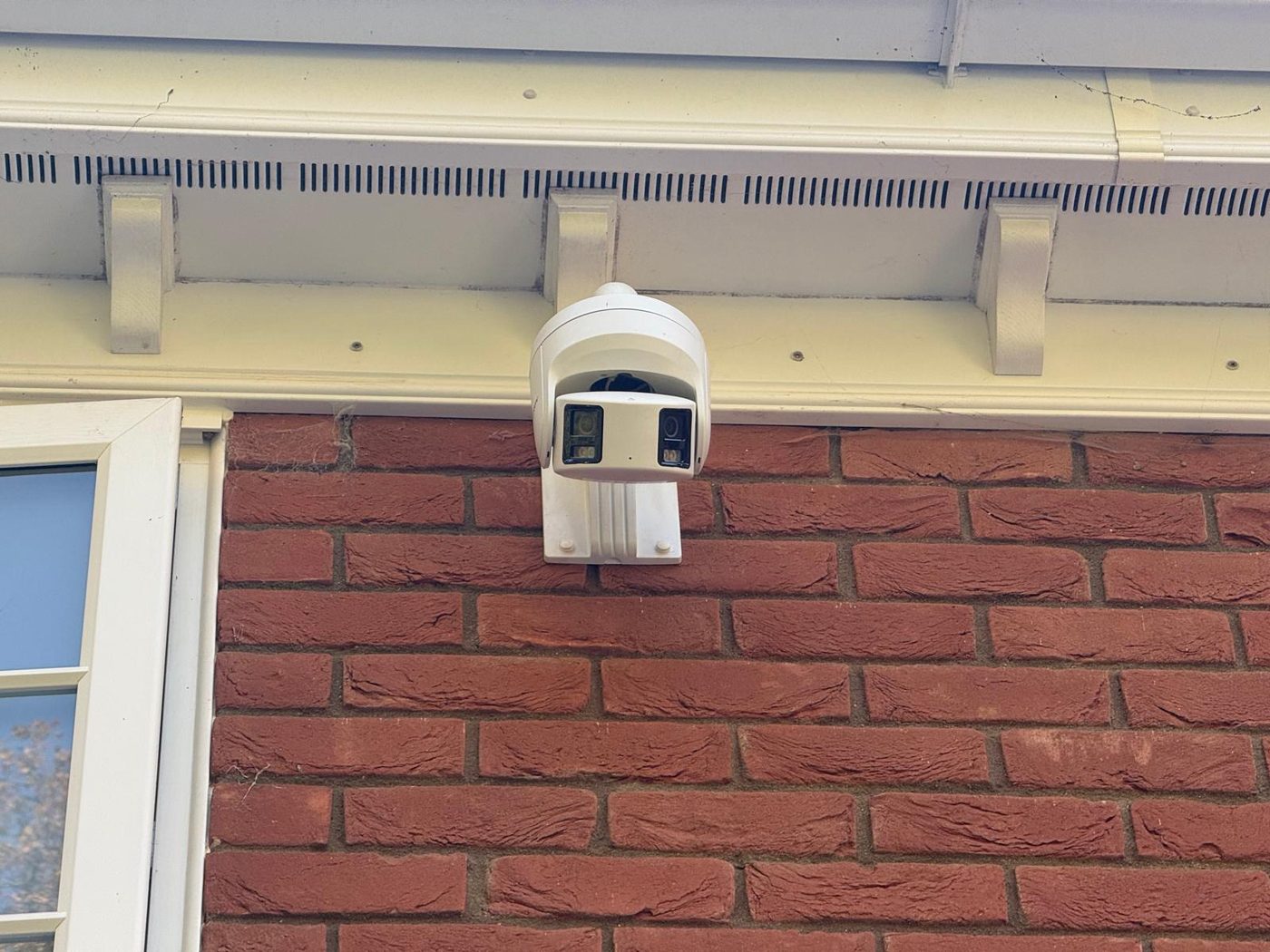 Commercial CCTV camera monitored by Hawthorne